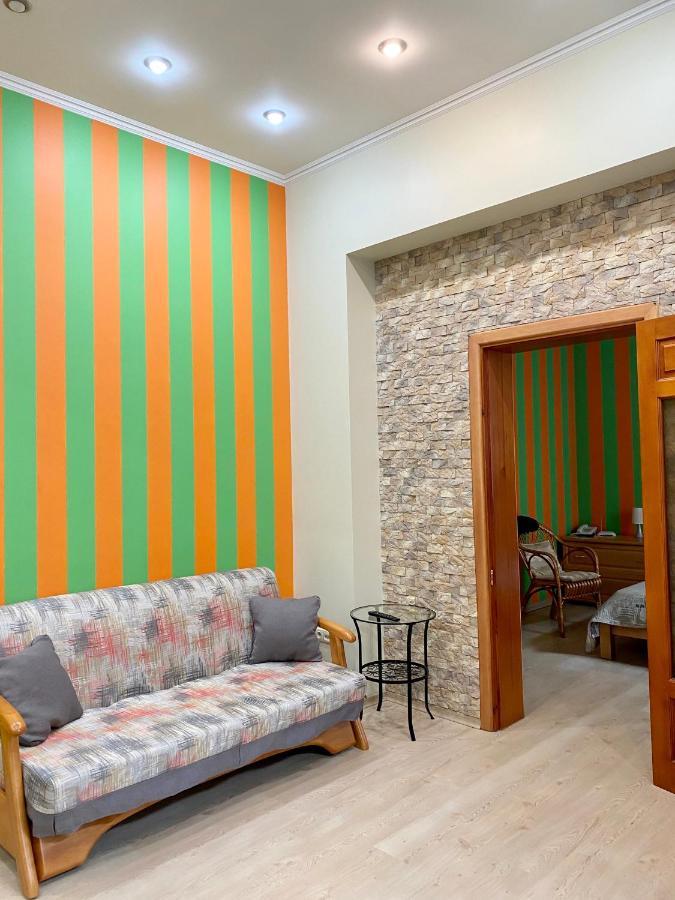 Old Town Apartments Lanzheron Beach Odessza Kültér fotó